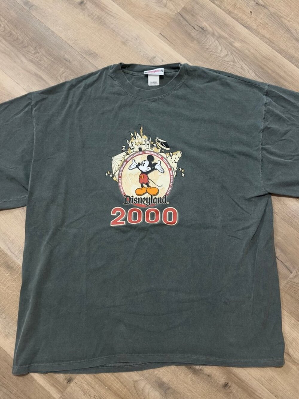 Vintage Mickey Mouse Disneyland 2000 Graphic Tee XXL 2XL Dark Green Theme Park